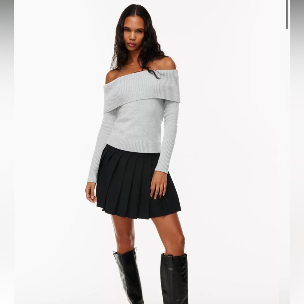 SOLD ARITZIA OLYMPIA SKIRT